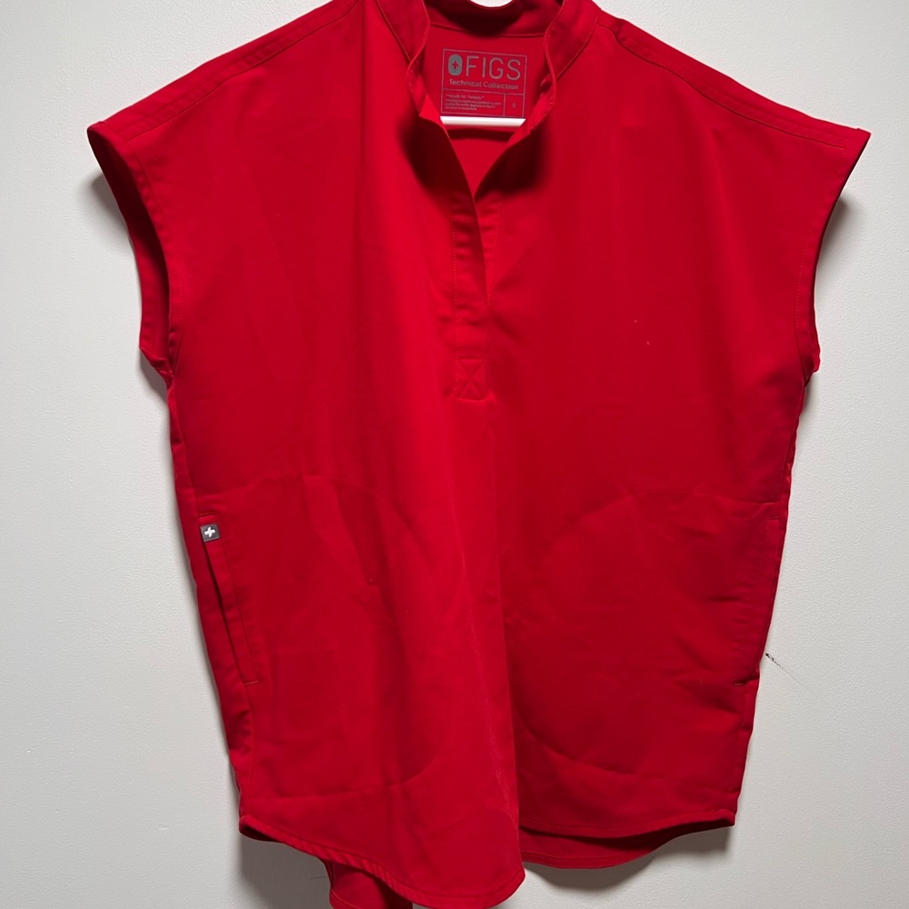Figs Rafaela Oversized Scrub Top Red